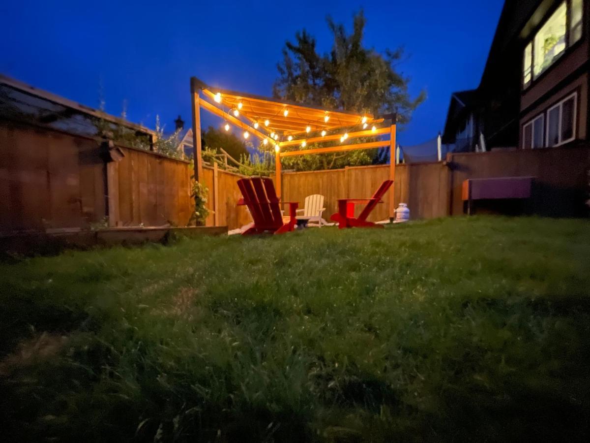 Sooke Vacation Suite Екстериор снимка